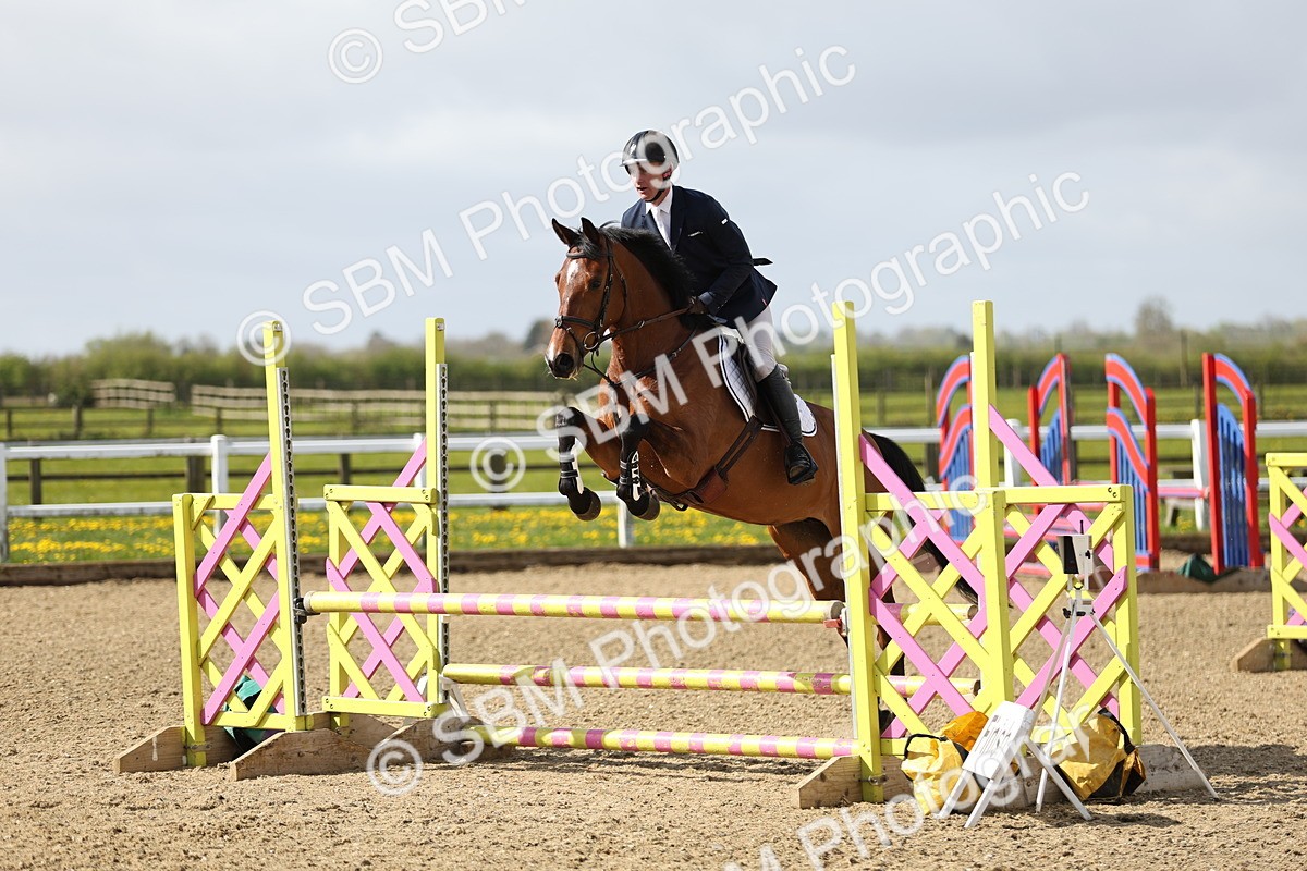 SBM_000120 - Class 1 - Clear Round