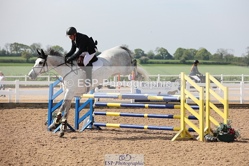 240510A-101935-05684 - Cls 14 Discovery and 1m Open