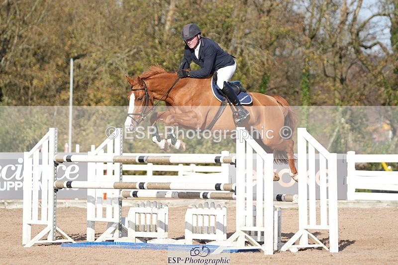 251108-131031-02663 - Cls 13 Foxhunter and 1.20m Open