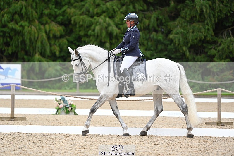 230813-173217-08692 - Cls 14 Medium Silver 16.45 to End