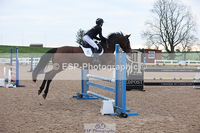 241101A-081353-00122 - FRI Cls 2 British Novice and 90cm Open