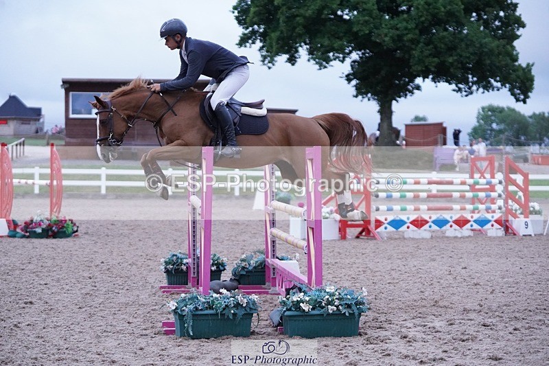 250628-205252-08681 - Cls 26 Pony Foxhunter & 1.10m Open