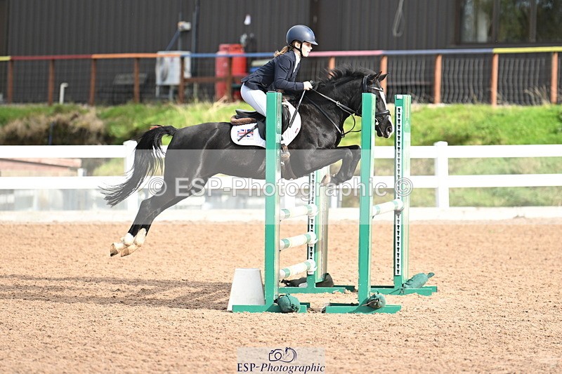 241026A-114956-00800 - SAT Cls 8 Pony Discovery and 90cm Open