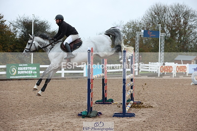 231112A-133624-04549 - Cls 20 Newcomers & 1.10m Open