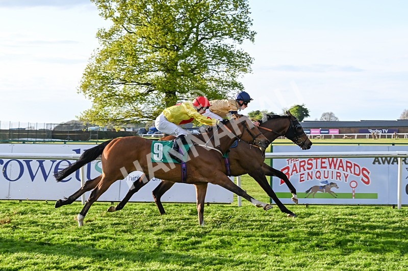 220425-Race 6-Perfectly Timed-9394 - Race 6