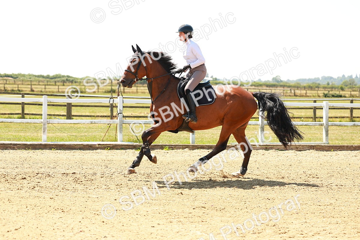 SBM_001552 - Class 4 - Senior Newcomers - 1.10m