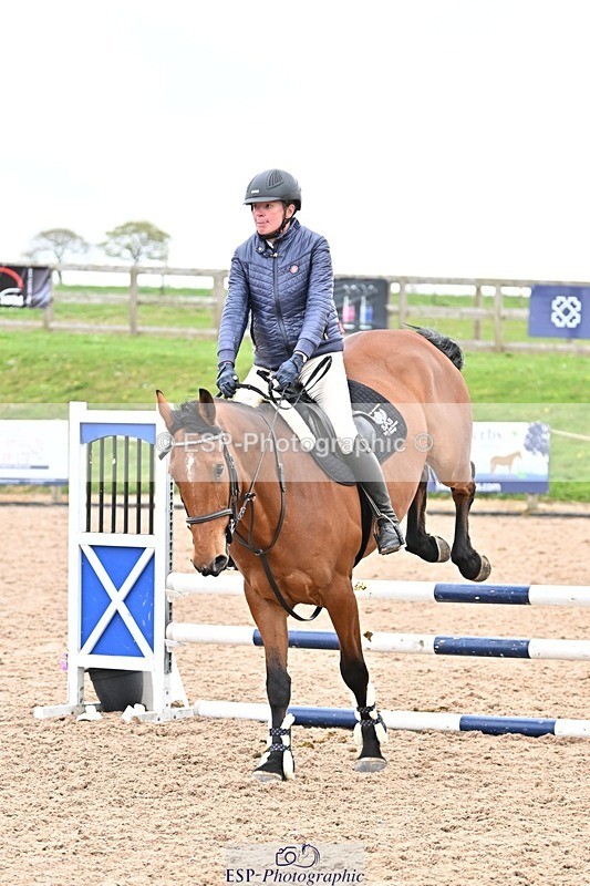 250414-103200-00126 - 80cm Round 1