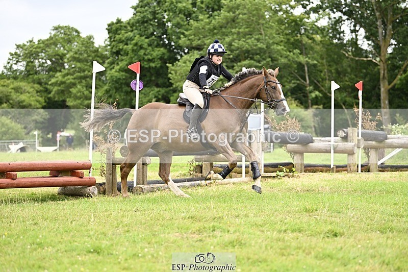 240630-153252-02710 - 705-Jess_Sampson-Derrys_Beauty
