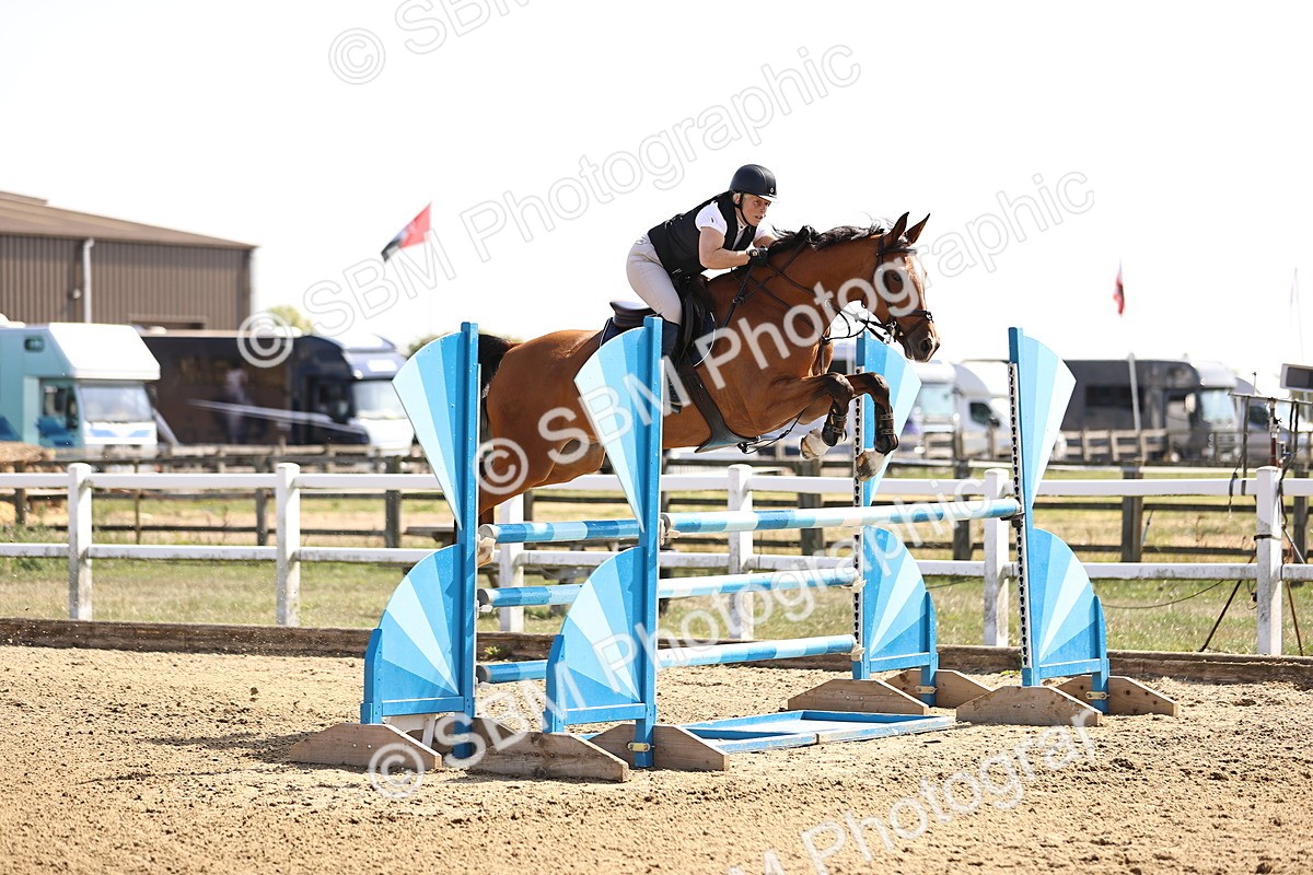 SBM_006904 - Class 13 - Senior Newcomers - 1.10m