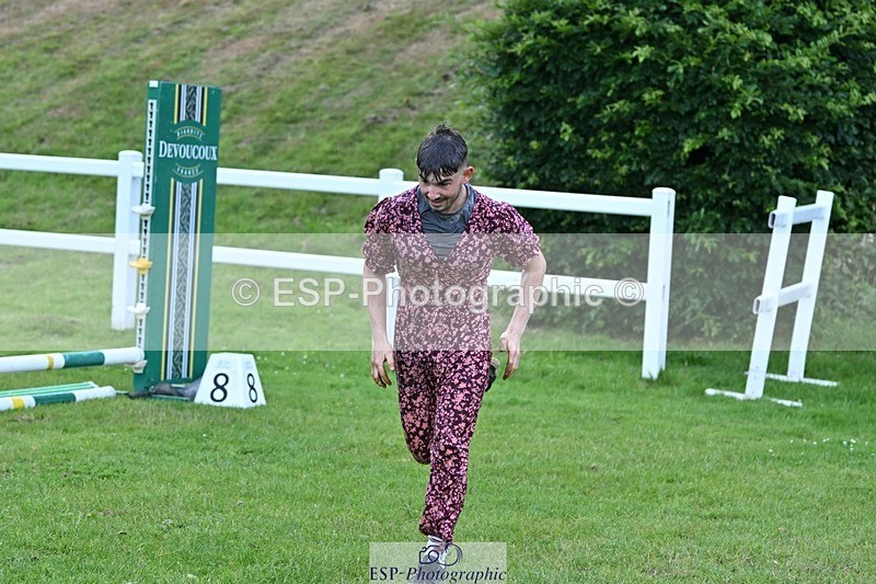 240711-194203-31399 - Cls 210 Jolly Jumps Run and Run