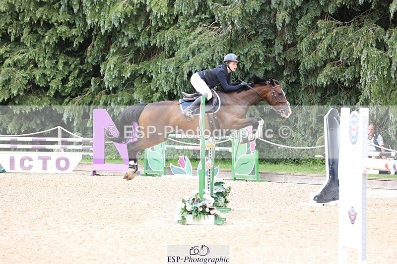 230618-140303-12579 - Cls 20 Pony Foxhunter 2nd R Jump Off's and Pres