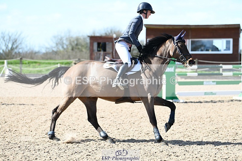 250328-122217-00943 - Cls 3 Snr Foxhunter