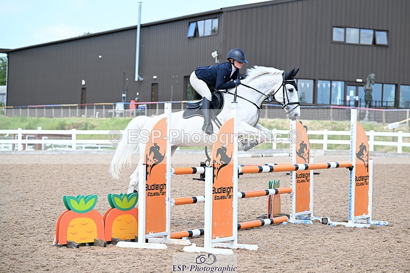 240605A-145641-00828 - Cls 4 Newcomers and 1.10m Open