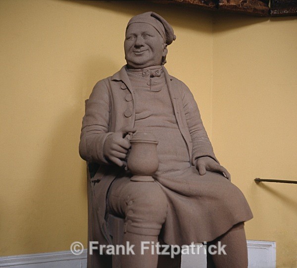 Sandstone statue of Souter Johnnie - Robert Burns
