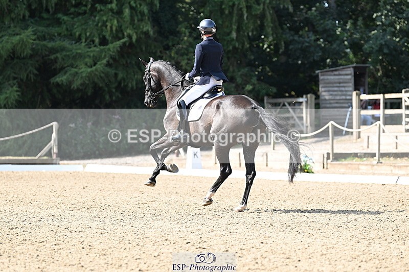 250810A-102847-05183 - 009-Ben.JamesClapton.Banks.Primadonna