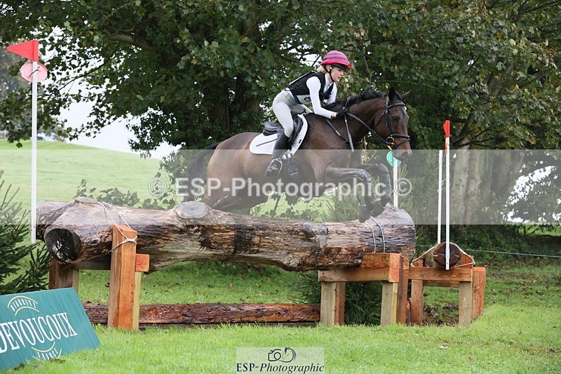 231021-111048-15699 - 658-DANCING.PADDE-Fenella.Redvers-SC+XC