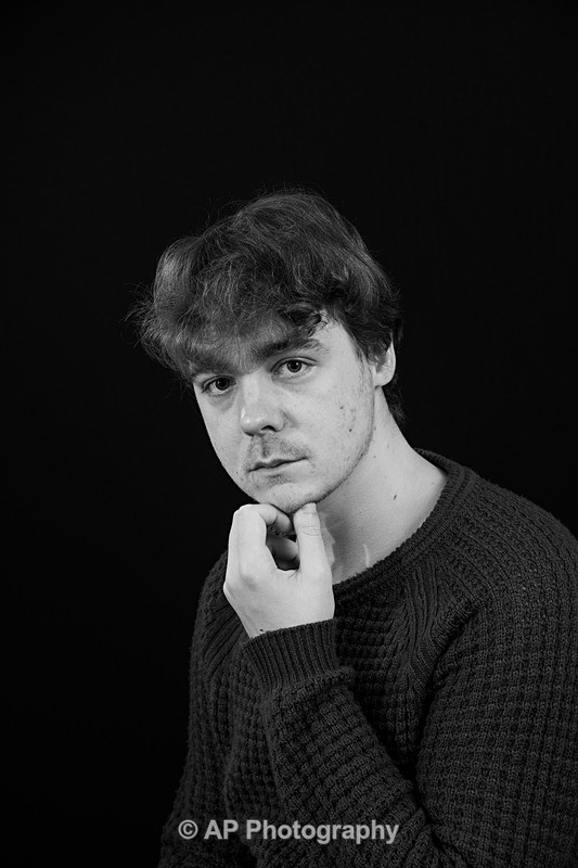 ANT_1702-2 - Osian's Headshots