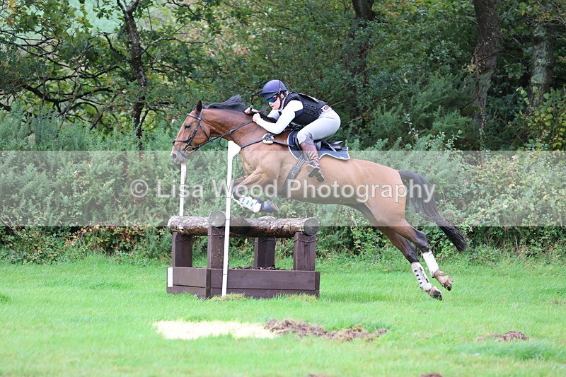 JPP_5496 - Class 6: 90cm +: Crossed Logs