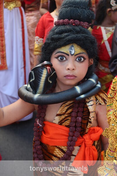 Indian girl Dressed as the Hindu god Shiva, India - India