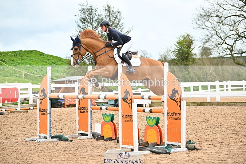 240501A-142918-01056 - Cls 8 Snr Foxhunter and 1.20m Open