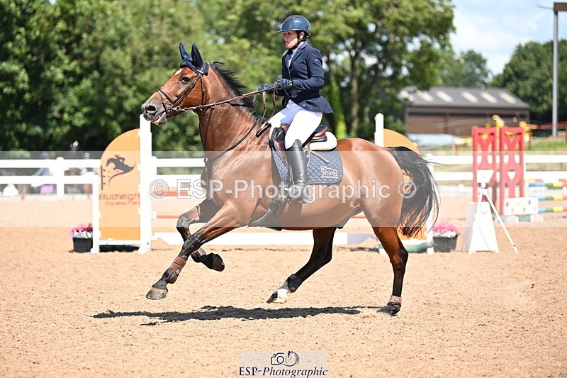 240728A-123300-08544 - Cls 32 85cm Amateur Qualifier