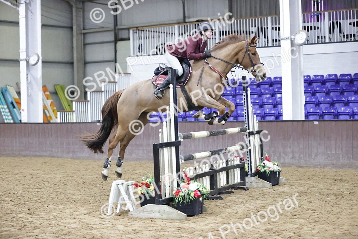 SBM_001143 - Class 4 - Senior Newcomers/ 1.10m Open