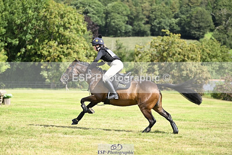 240825X-114030-32585 - 70cm XC 11.00 to 12.00