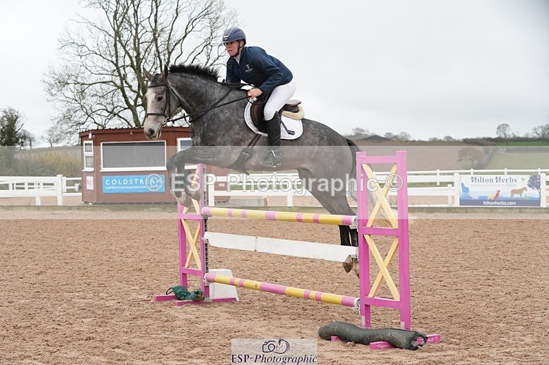 251109-104935-03475 - Cls 19 Snr 1.05m Open