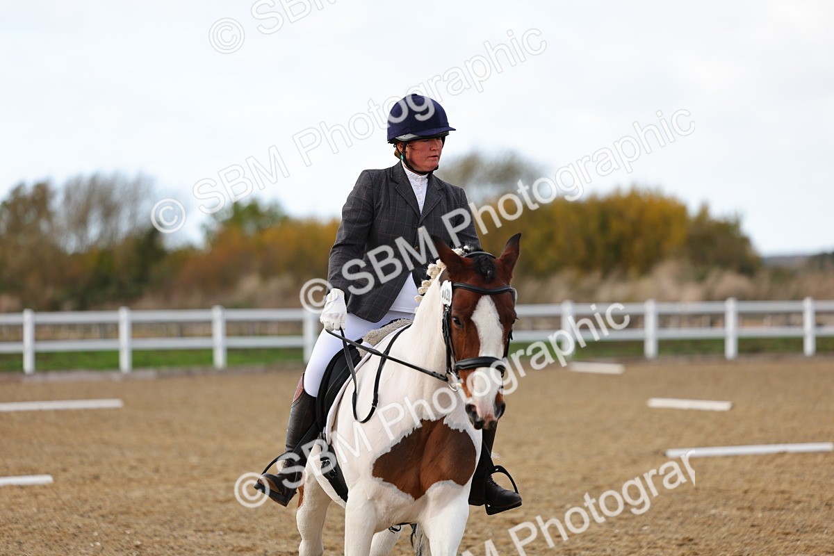 SBM_002655 - Class 8-11 - Novice 1-E1