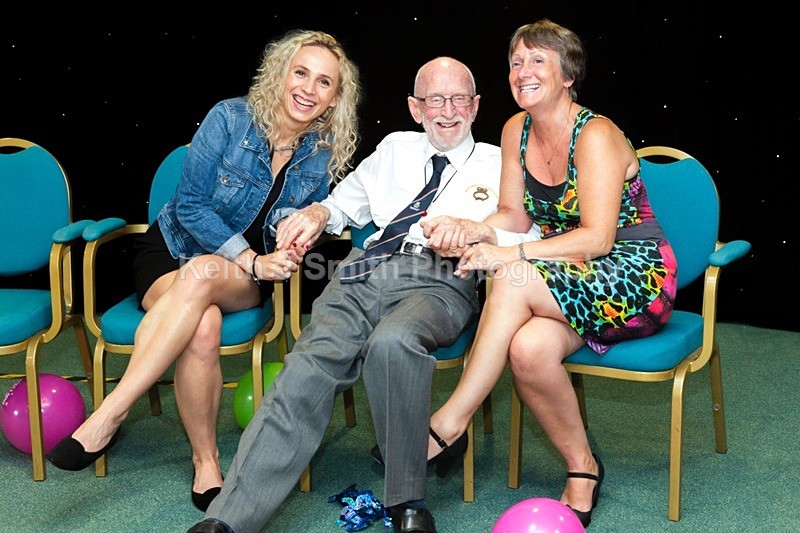 8KJS0738 - Geoff, Gina's Dads 90th Birthday party.