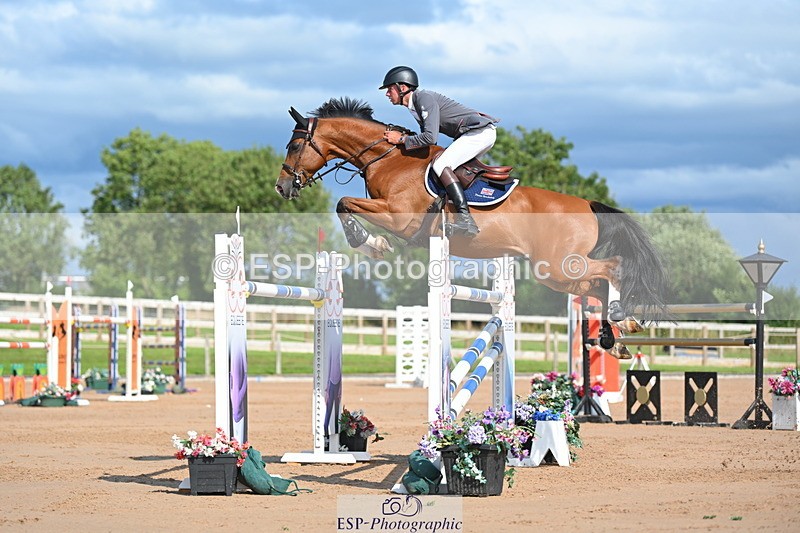230721A-171133-08021 - Cls 10, 2 Star Big 1.45m Break to End