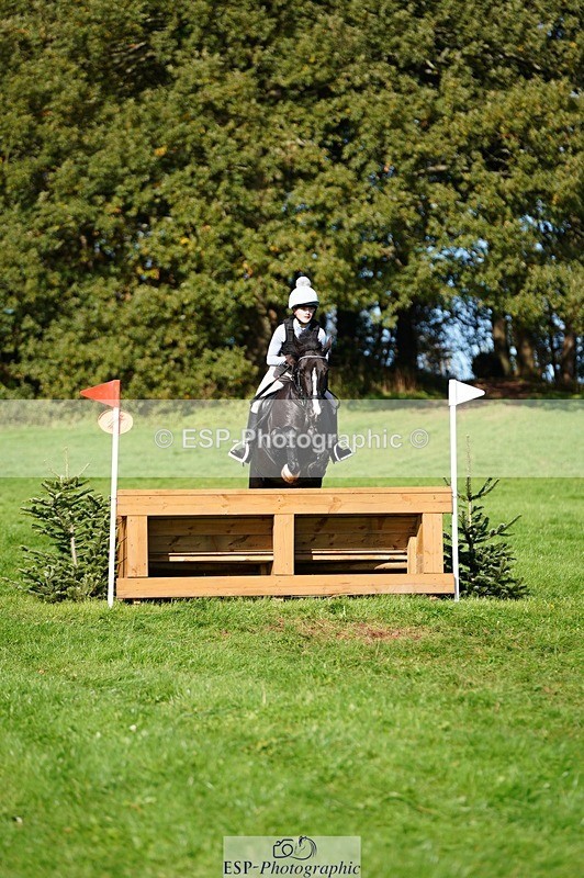 241026-130336-13607 - 452-Eleanor.Blewitt-CARRY.ON.PRINCESS