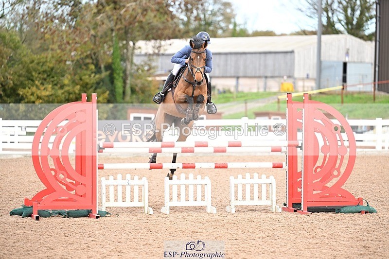 251022-131241-00503 - Cls 4 Snr Newcomers 1.10m