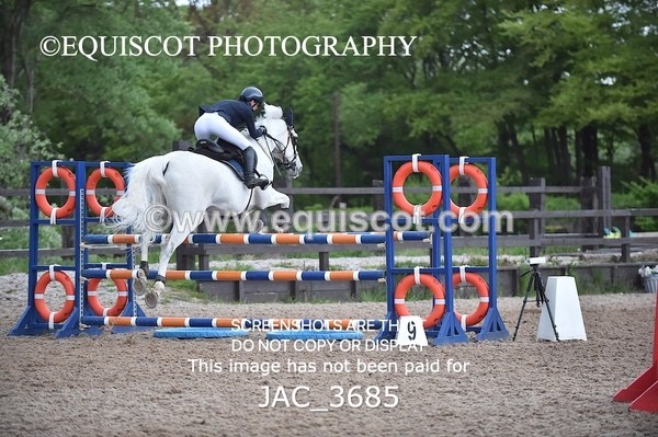 JAC_3685 - CLASS 8 Senior Newcomers/ 1.10m Open