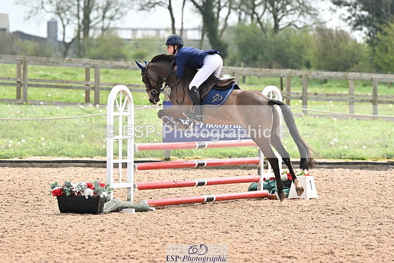 240506A-110127-08366 - Cls 3  Pony Discovery & 90cm Open