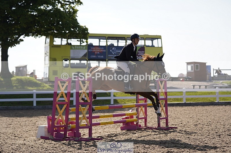 230527A-090330-03112 - Cls 19 British Novice & 90cm Open