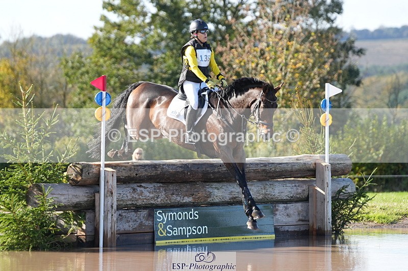 251024A-123736-10744 - B-135-Eva.Carse