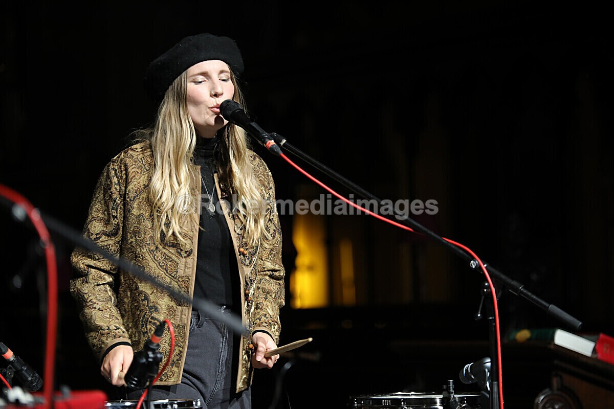 FOLK N BLUES-687 - FOLK and BLUES SEPT 2022