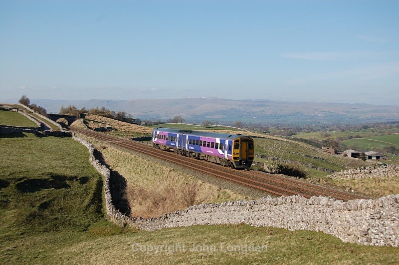 14.4.10 - 158842 16.18 Carlisle - Leeds, Greengates - Greengates