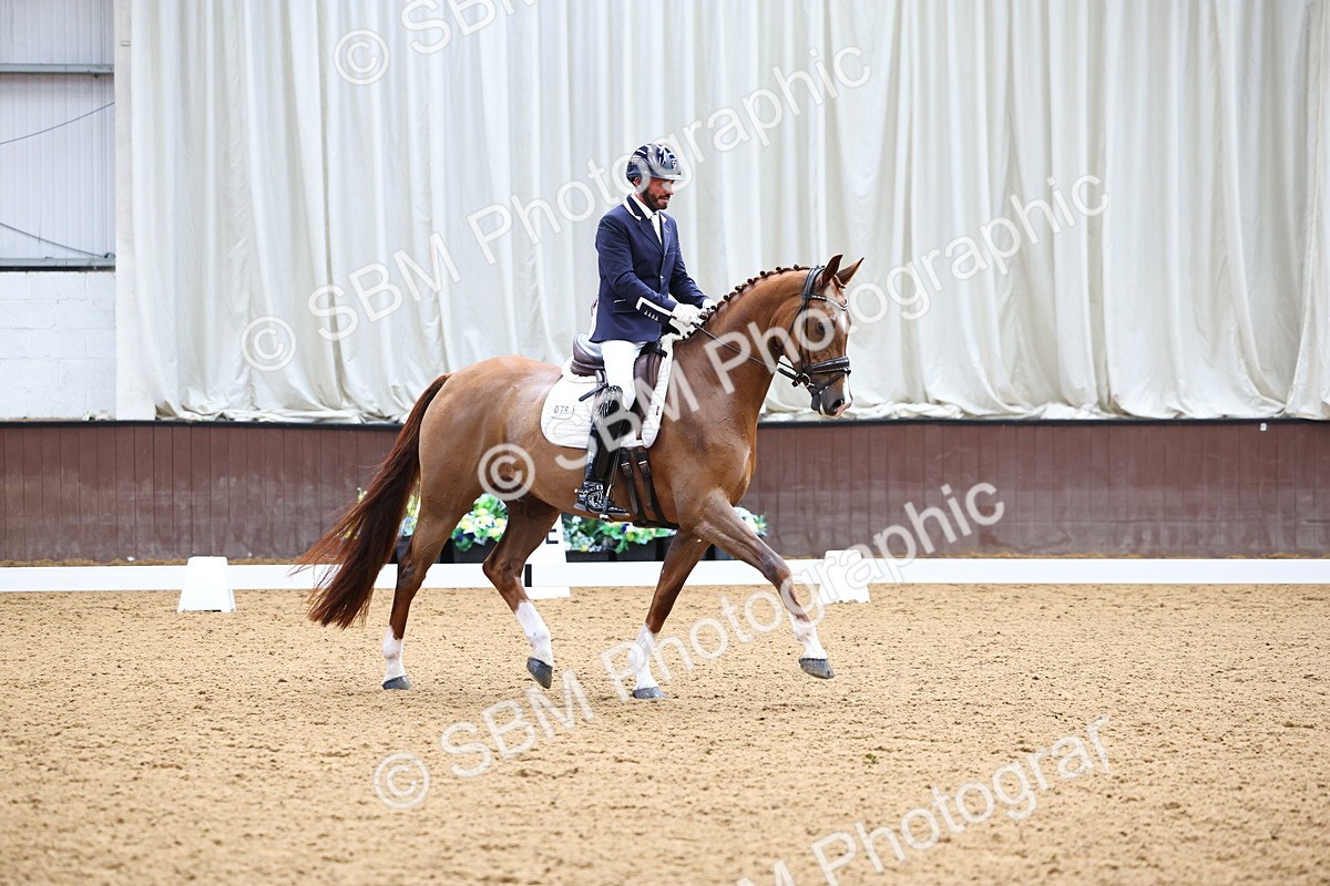 SBM_006365 - Class 5 - novice 6 - 12.04-13.07