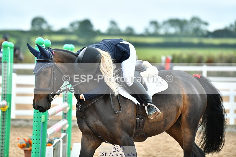 230730A-143402-10372 - Cls 35 1.05m Amateur Quali