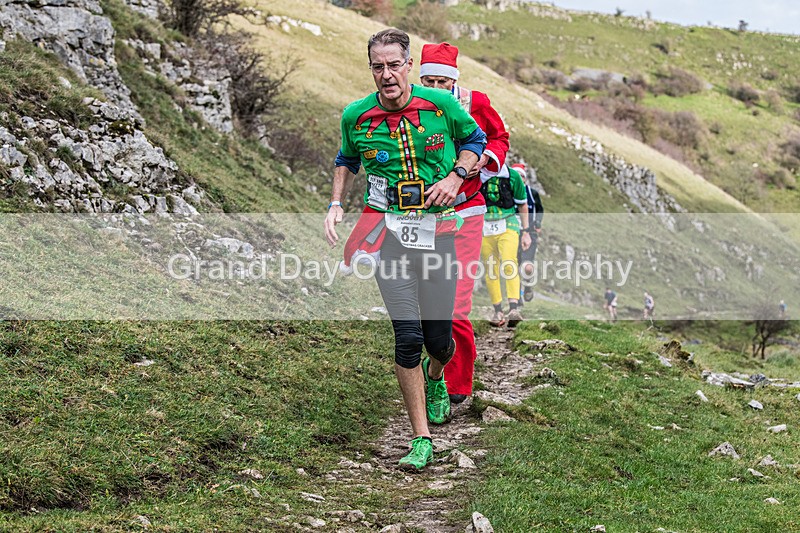 Litton-426 - Litton Christmas Cracker Fell Race (Limestone Series) Sunday 14th December 2025