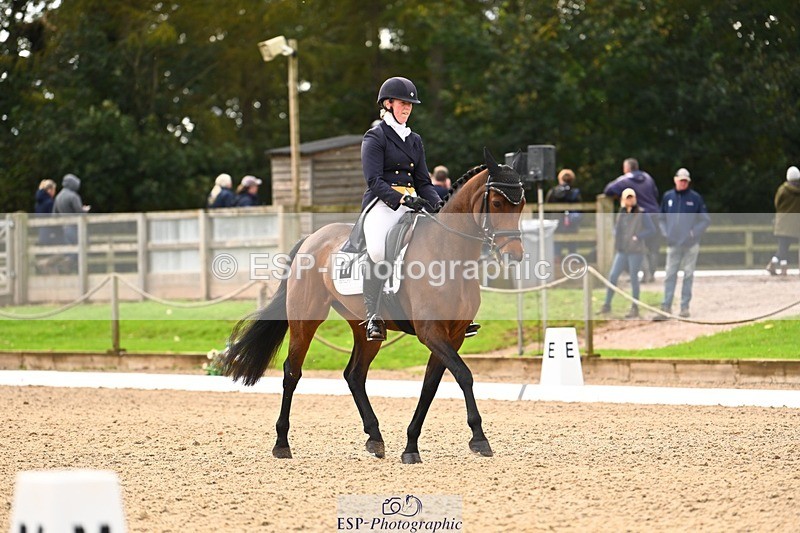 231021-135728-17740 - 352-GREANNANSTOWN.QUARRYMAN.GIRL-Grace.Taylor-DR