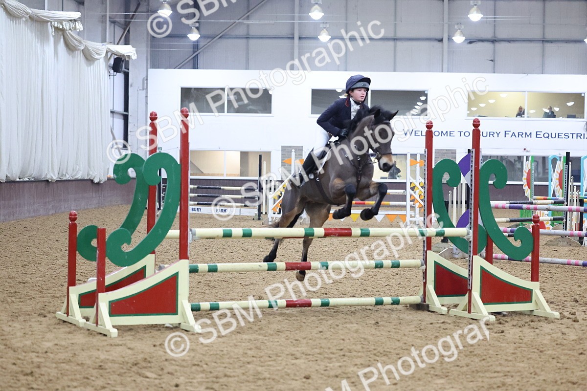 SBM_003205 - Class 11 - Blue Chip Pony Newcomers - 1.00m Open