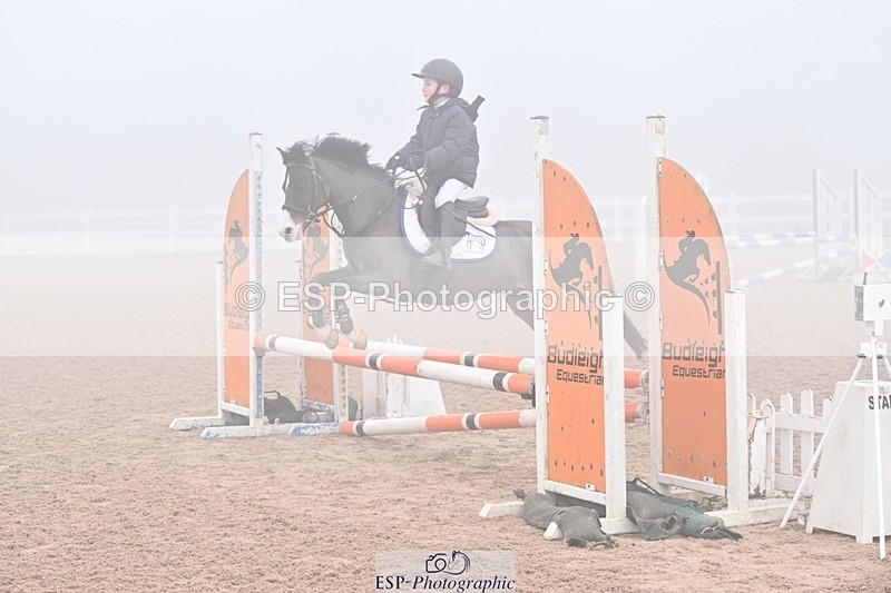 250209-094416-01263 - Cls 2 Pony Intro 70cm