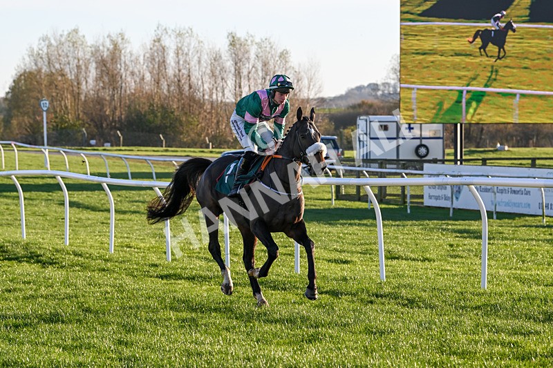 221124-Race 5-Kilbarry Hill-5271 - Race 5