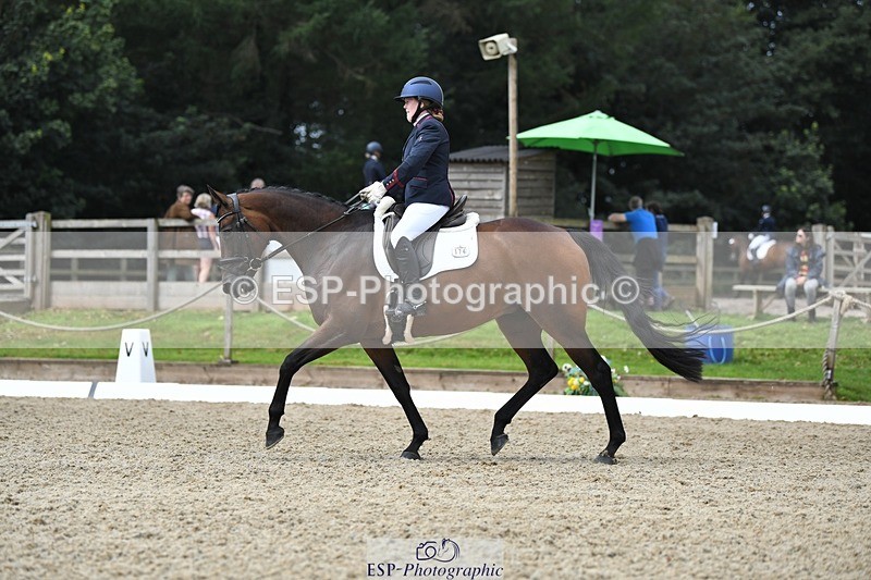 230812-110715-03537 - Cls 6 Novice Silver 10.30 to 11.55 break