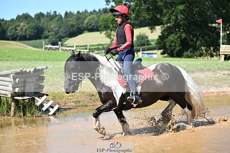 240729B-150323-03088 - Abbie's Group XC