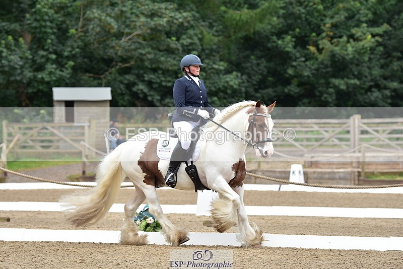250719A-103558-03729 - 092-Rachael.Smaldon-Nadderbrook.Biscuit