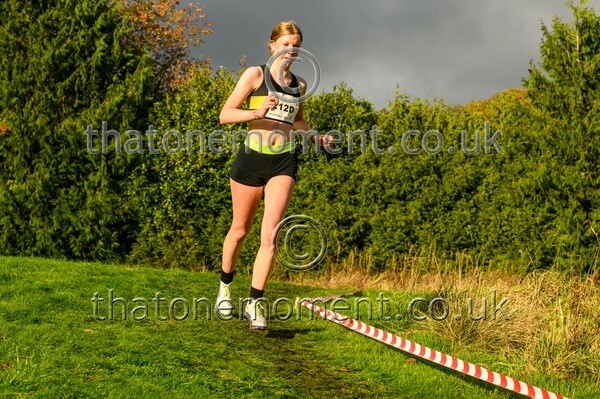 NatRel25-916094 - Senior Female Set Three